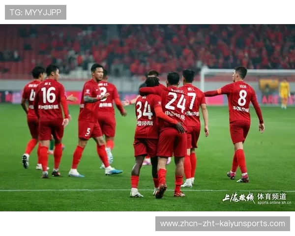 海港巴尔加斯禁区内抽射梅开二度,上海热身展现绝对进攻统治力 海港巴尔加斯禁区内抽射梅开二度,上海热身展现绝对进攻统治力